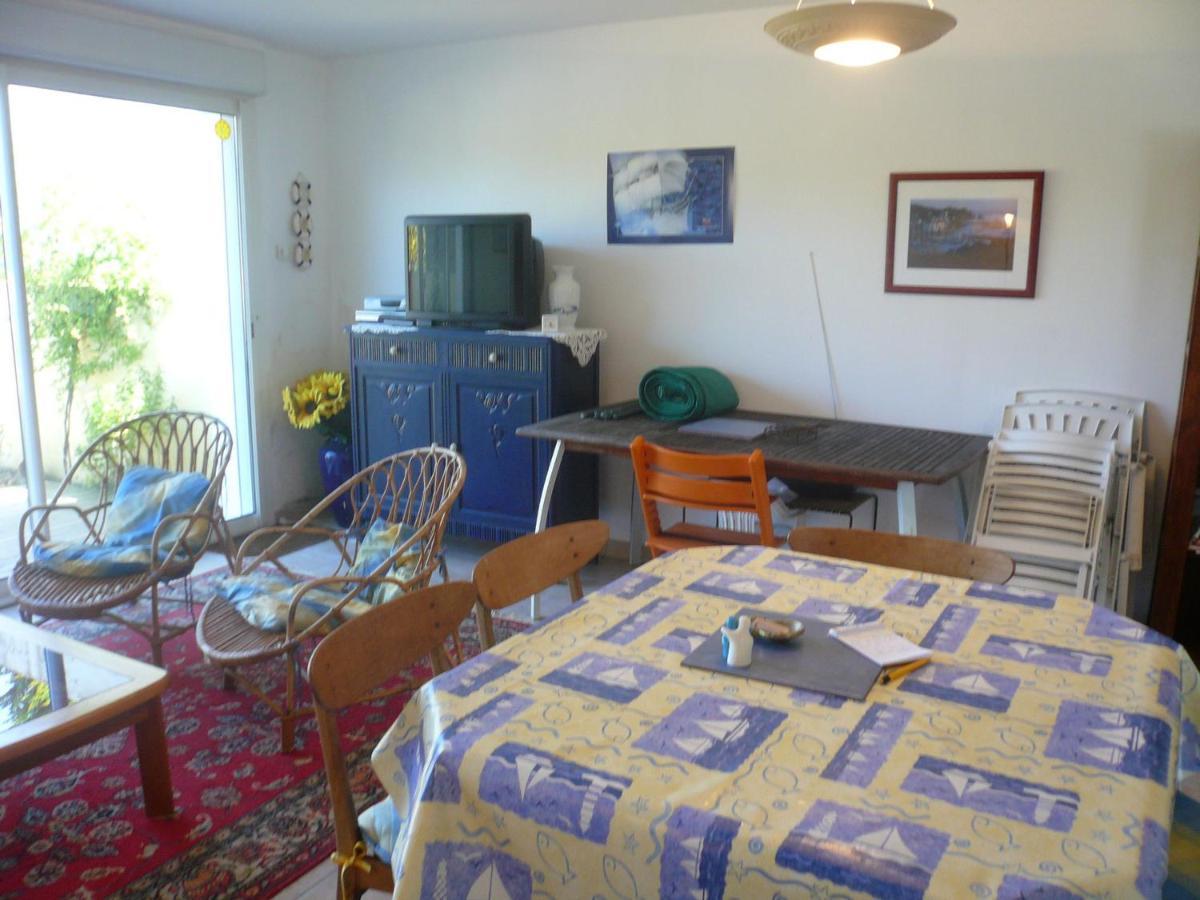 Maison Mitoyenne 3 Ch. Avec Jardin, Terrasse Et Poele A Bois, Proche Du Port De Sauzon, Animaux Ok - Fr-1-418-160 外观 照片